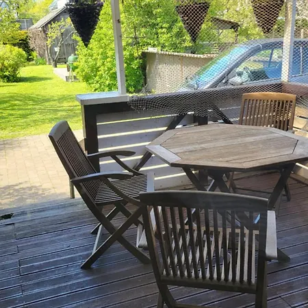 빌라 Private House With A Garden In Quiet Area In Kristiine 탈린