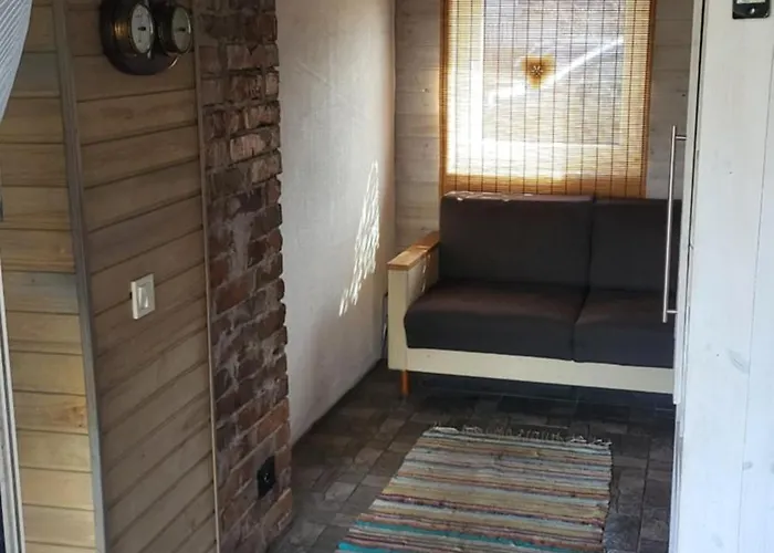 Private House With A Garden In Quiet Area In Kristiine 别墅 塔林